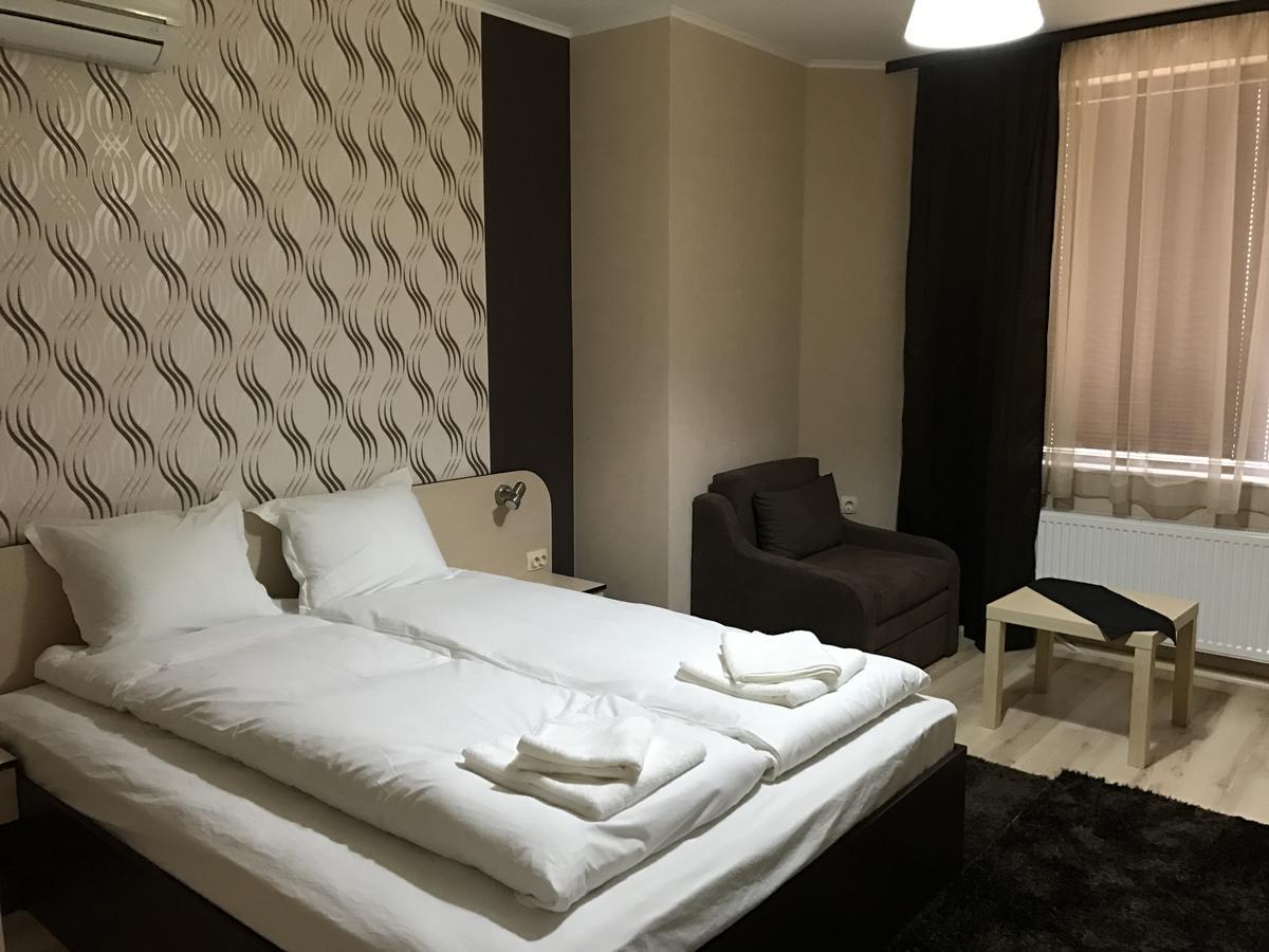 Hotel Body M Vratsa Bagian luar foto